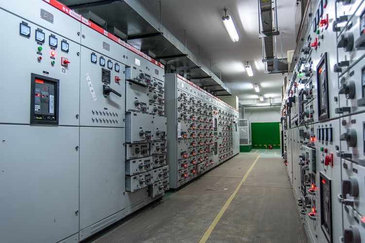 高壓設(shè)備巡視：守護(hù)電力的&ldquo;紫光七步&rdquo;，讓隱患無處遁形