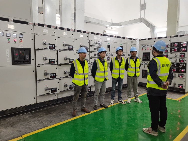 贛州變壓器安裝施工隊：專業(yè)可靠，守護每一度電的平穩(wěn)抵達(dá)